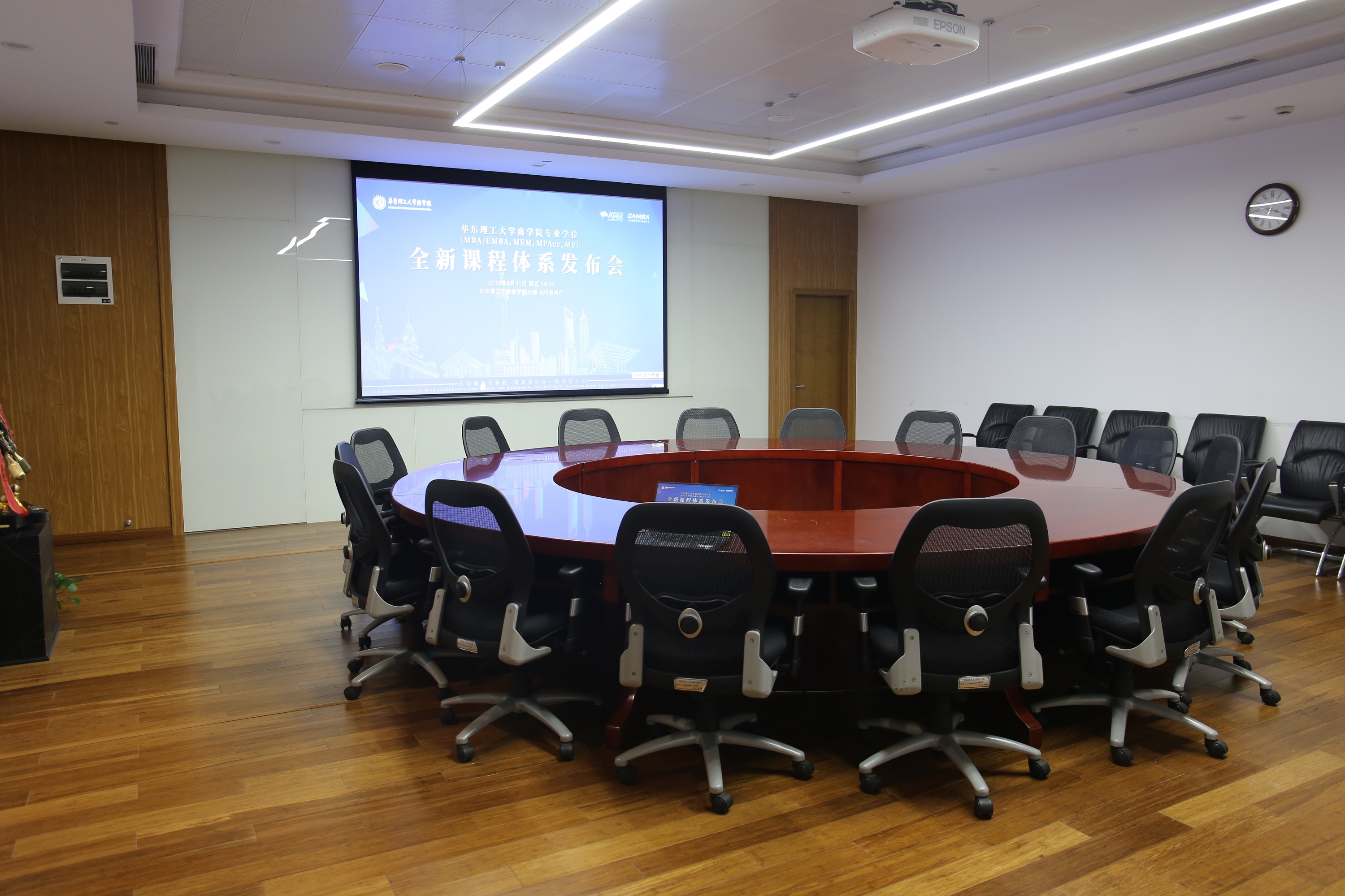 1536647388093016639.jpg IMG_2936.jpg