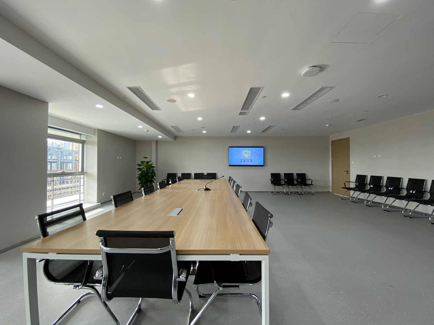 1623913708819023026.jpg 1623913708819023026.jpg